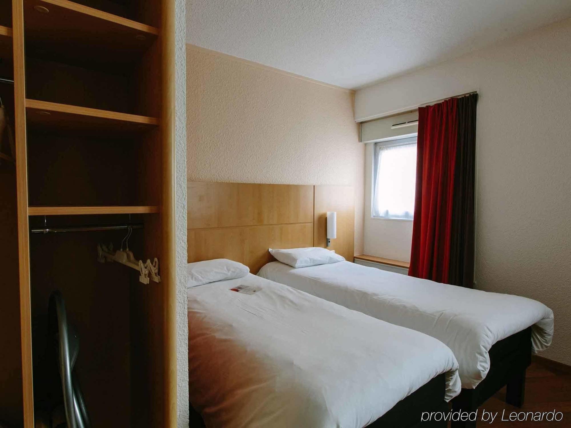 Ibis Alencon Hotel Exterior photo